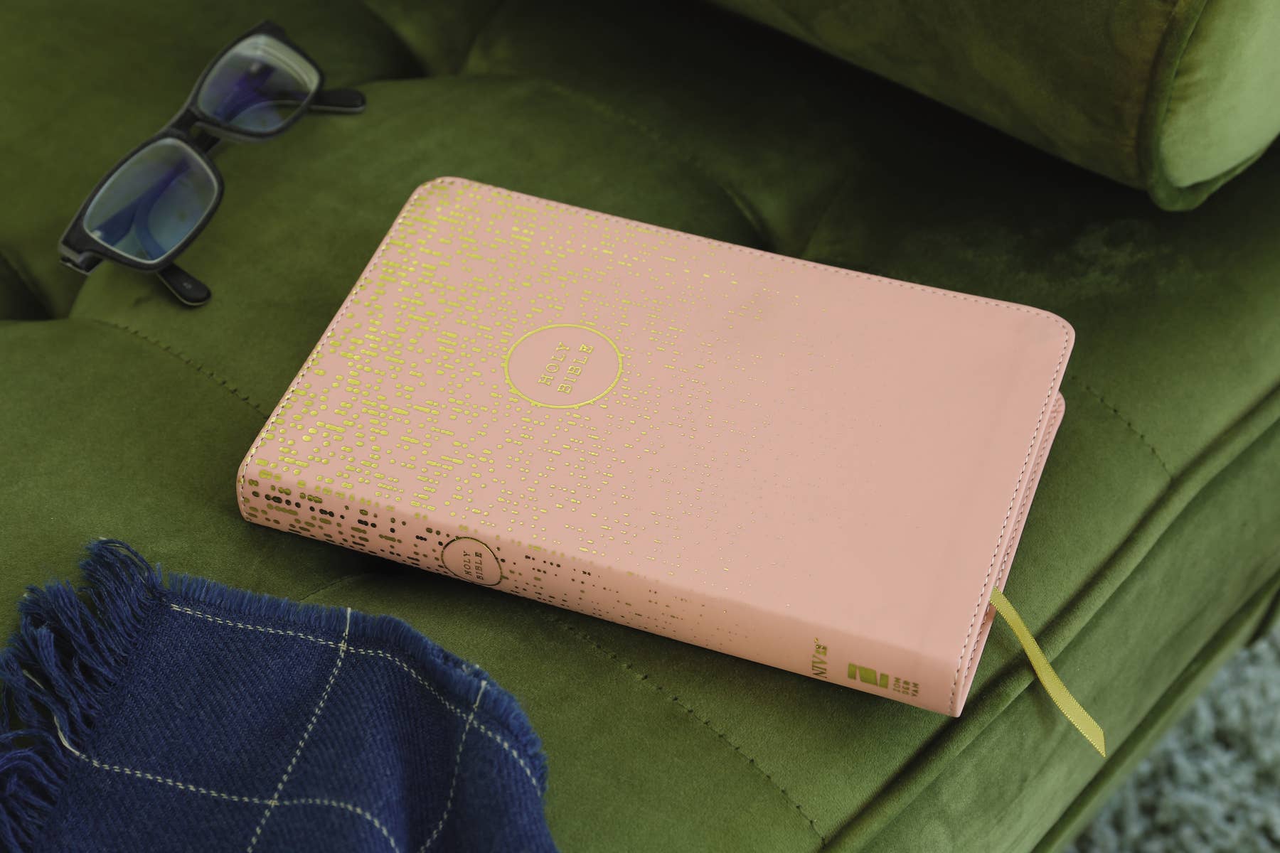 NIV Bible For Teens, Thinline Edition, Pink Leathersoft