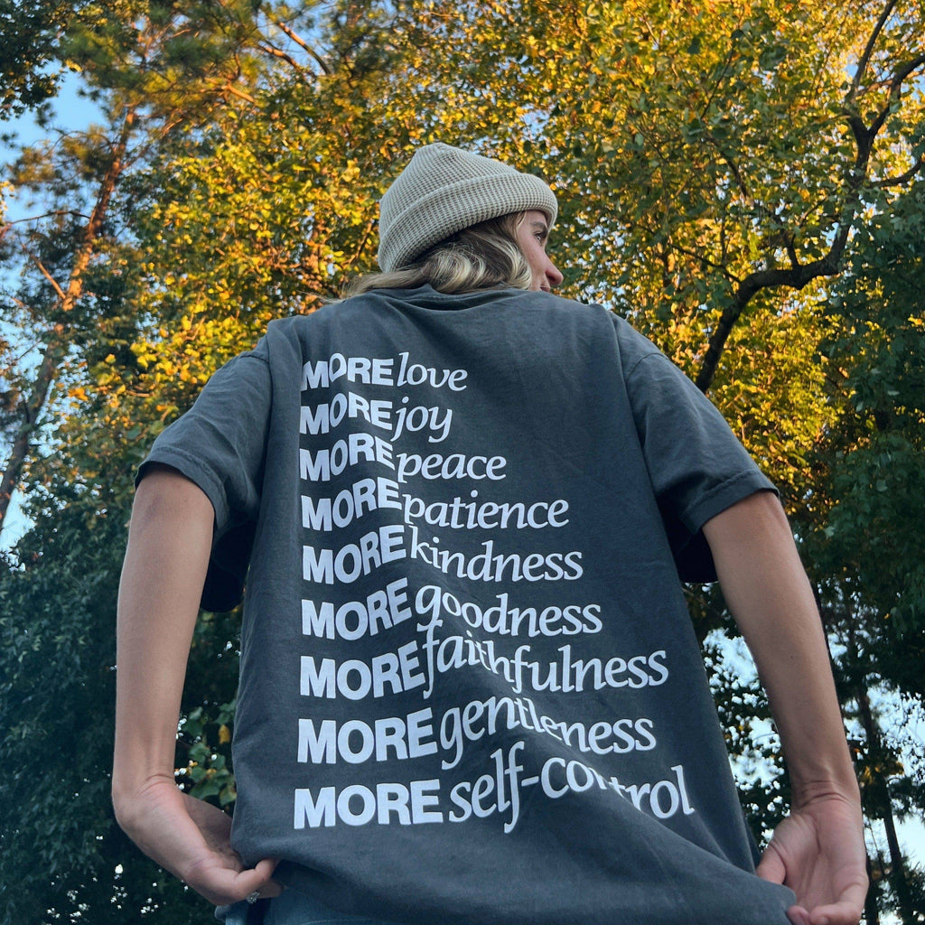 "MADE FOR MORE" PREMIUM COMFORT COLOR TEE | PEPPER