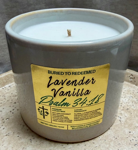 Bible Verse Lavender Vanilla Candle - Psalm 34:18 - 10 oz - Premium USA Ingredients