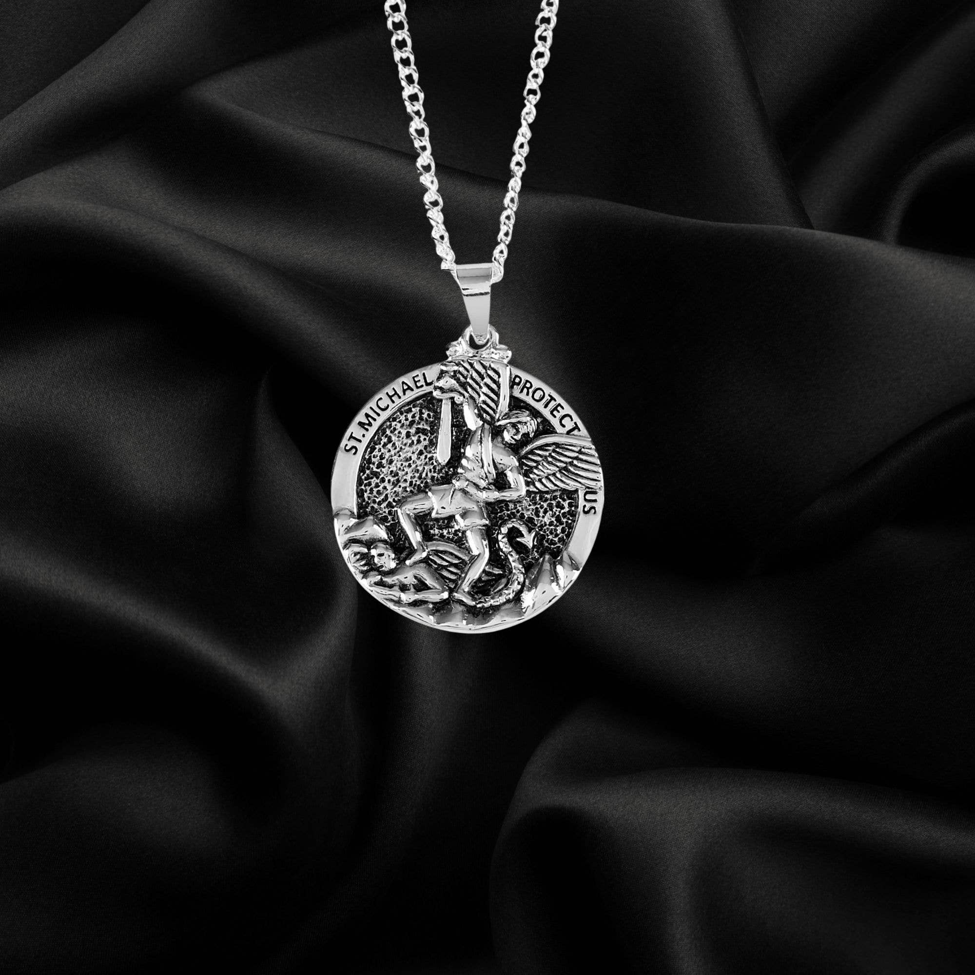 Nk St Michael Round Medal Sil Plt 24
