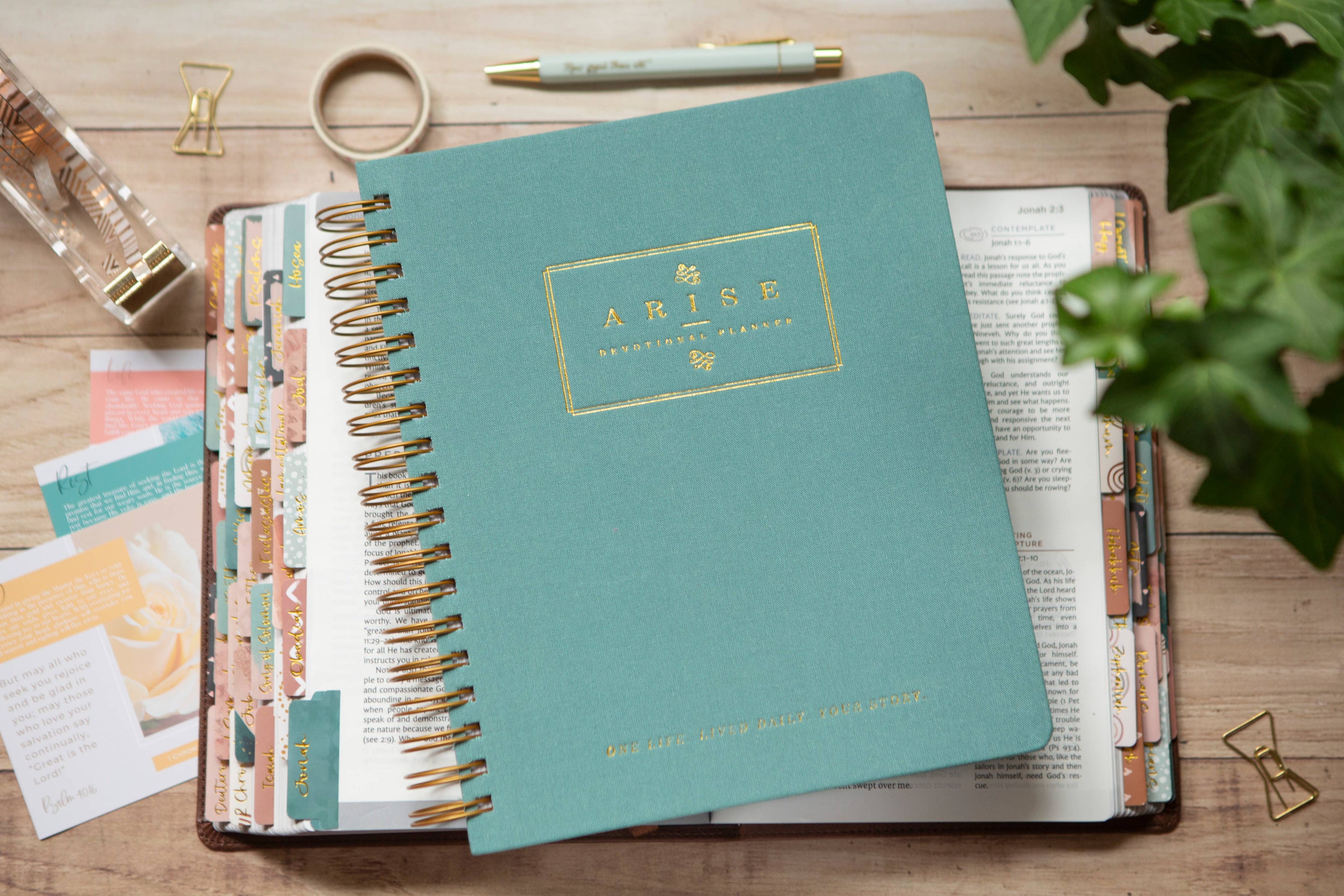 Christian Daily Planner | Christian Planner for Women